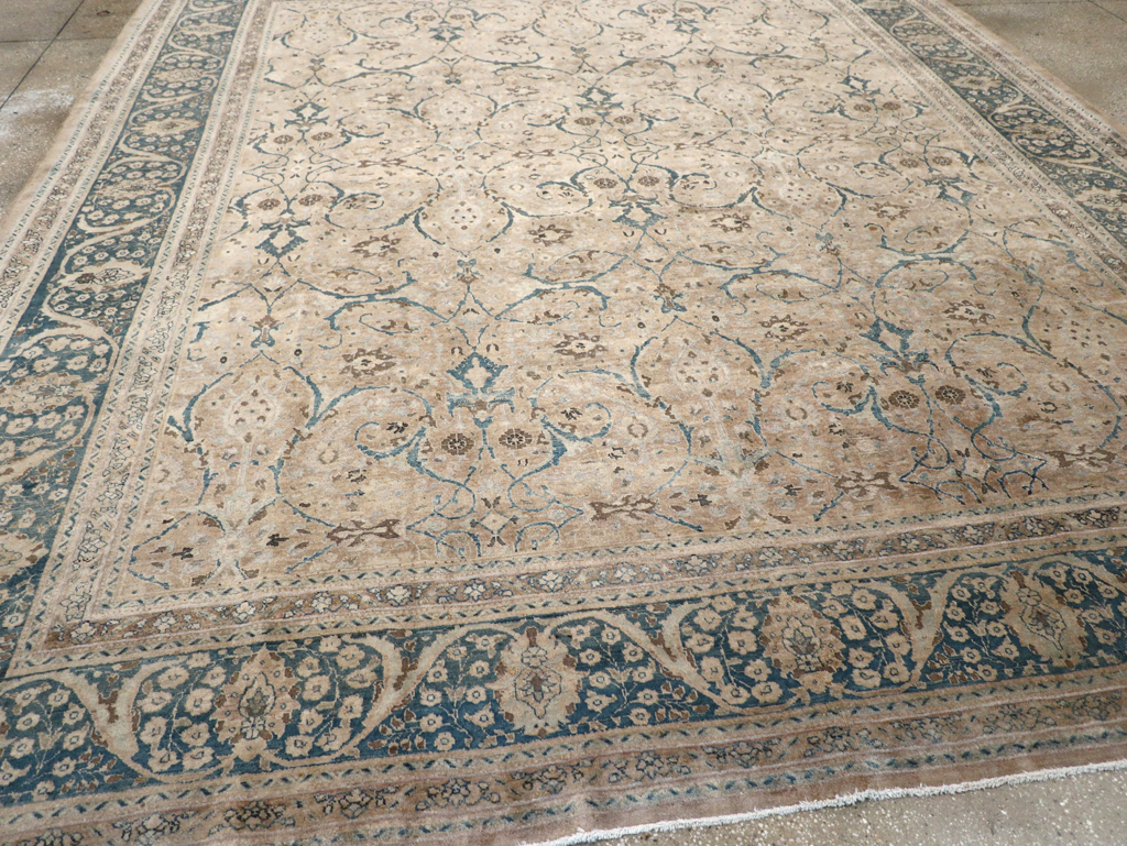 Antique Persian Tabriz Carpet, No.18900 - Galerie Shabab