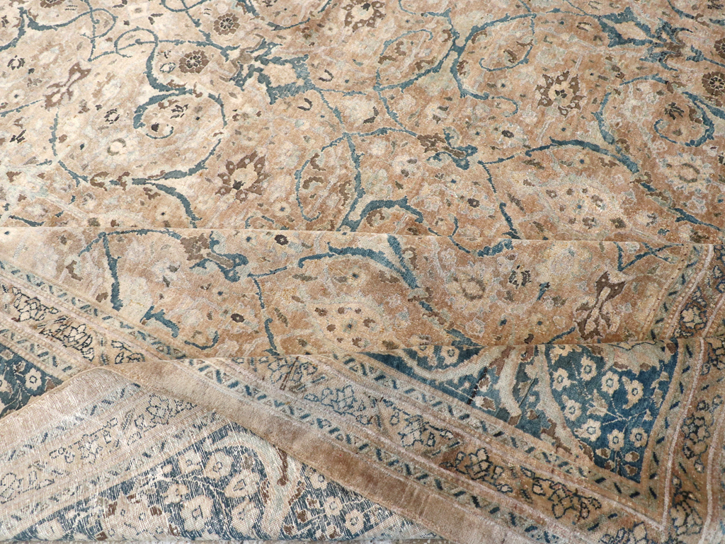 Antique Persian Tabriz Carpet, No.18900 - Galerie Shabab