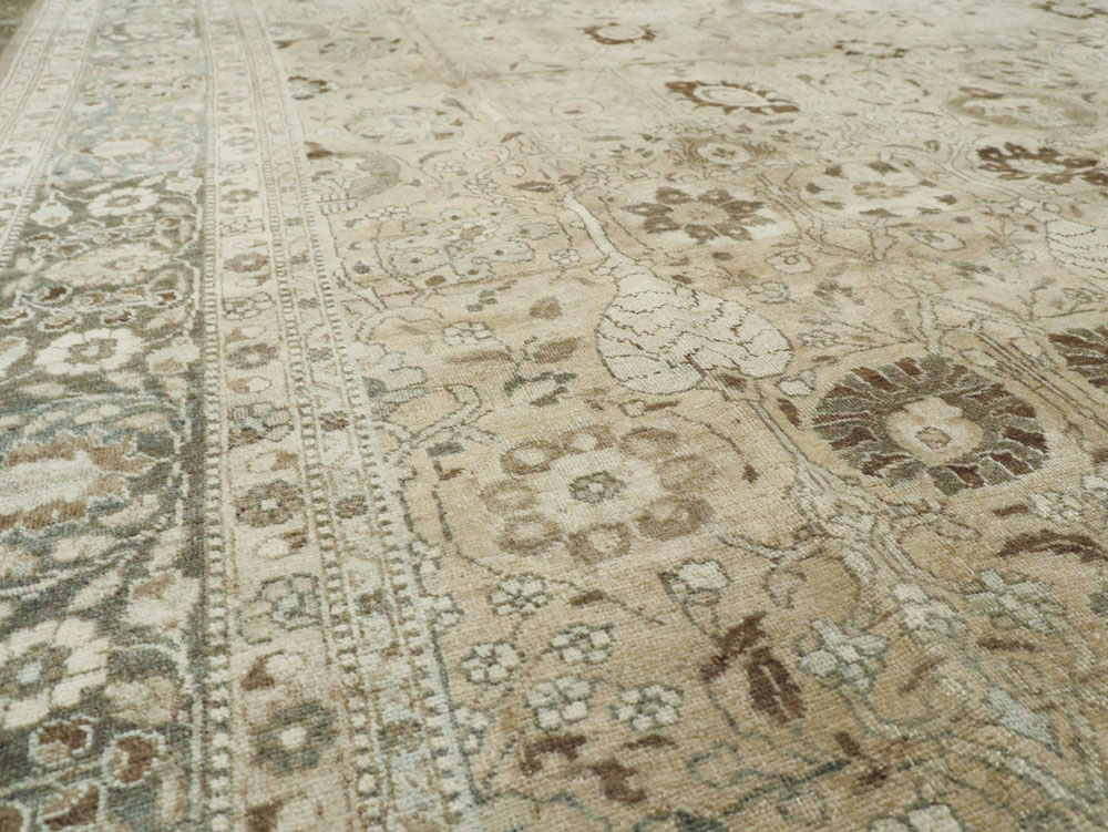 Antique Persian Tabriz Carpet, No.18904 - Galerie Shabab