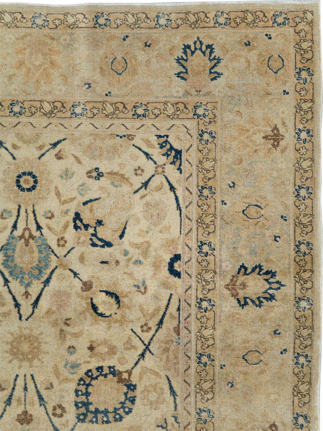 Antique Persian Tabriz Small Room Size Carpet, No.19058 - Galerie Shabab