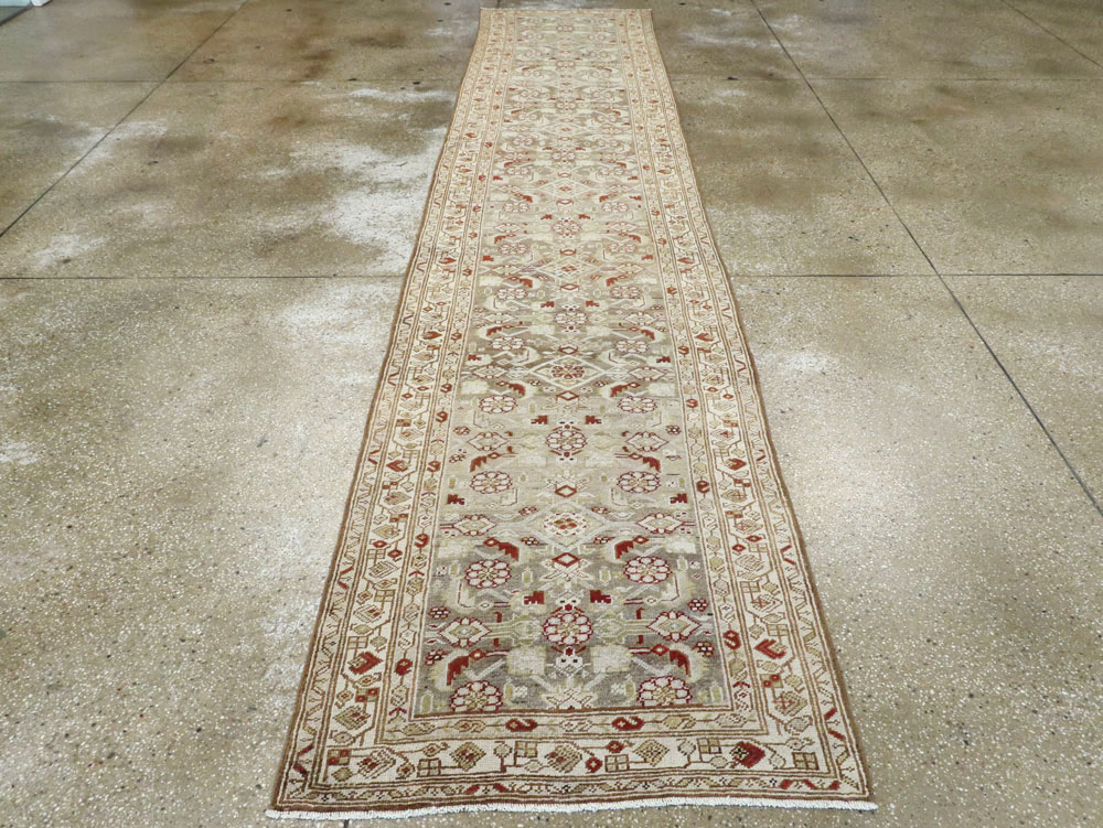 Antique Persian Malayer Runner, No.19070 - Galerie Shabab