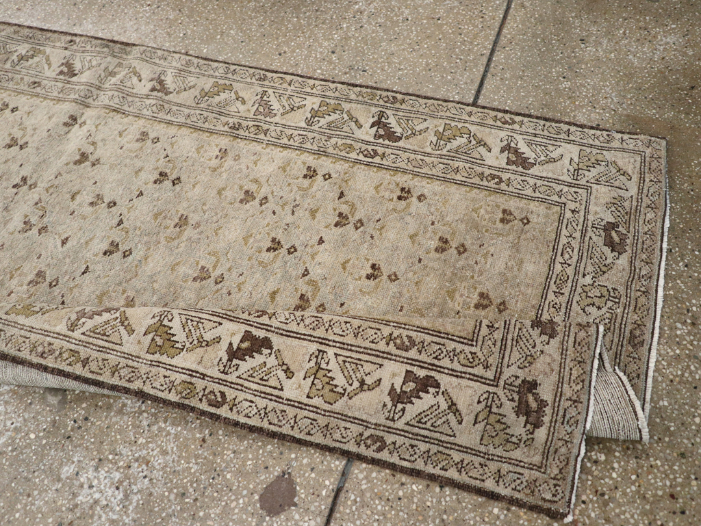 Vintage Persian Malayer Runner, No.19154 - Galerie Shabab