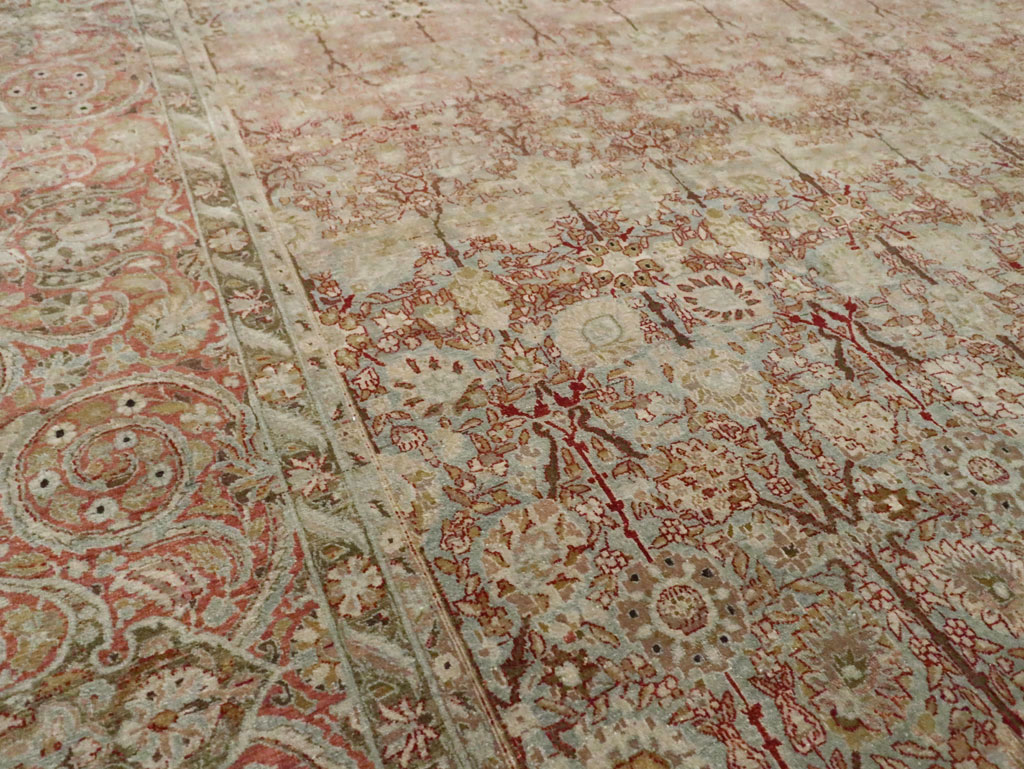 Antique Persian Isfahan Large Room Size Carpet, No.19160 - Galerie Shabab