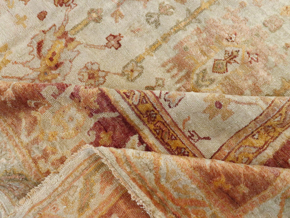 Antique Turkish Oushak Carpet, No.19942 - Galerie Shabab