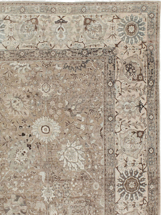 Antique Persian Tabriz Carpet, No.20179 - Galerie Shabab