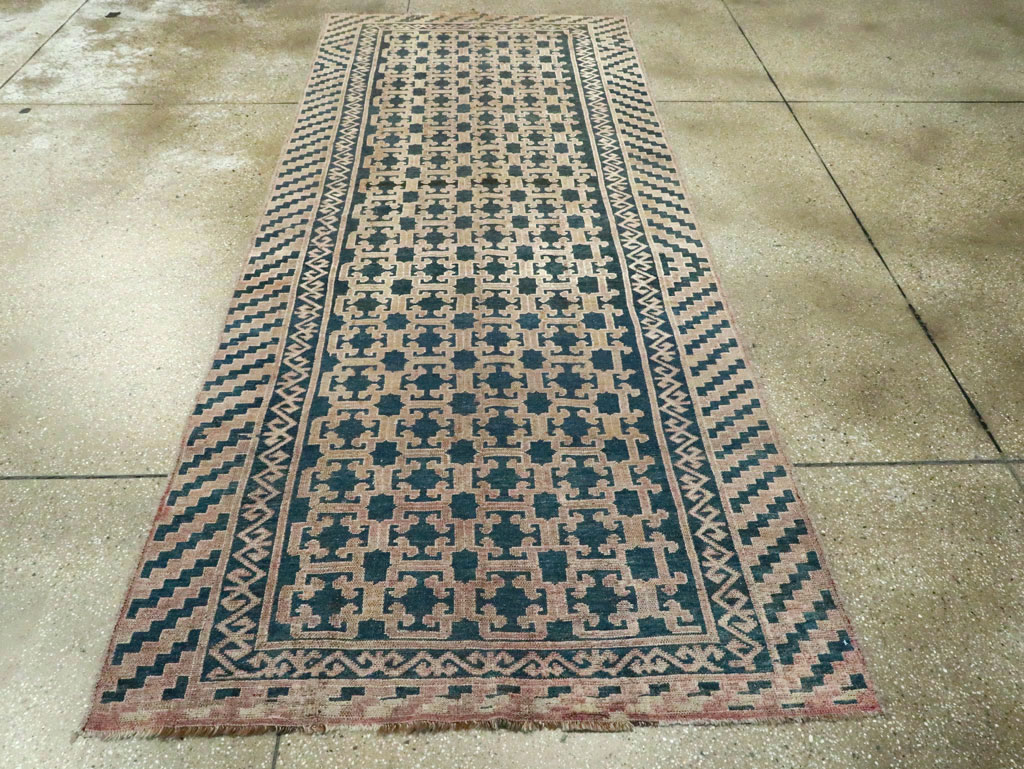 Antique East Turkestan Kirghiz Carpet, No.20193 - Galerie Shabab