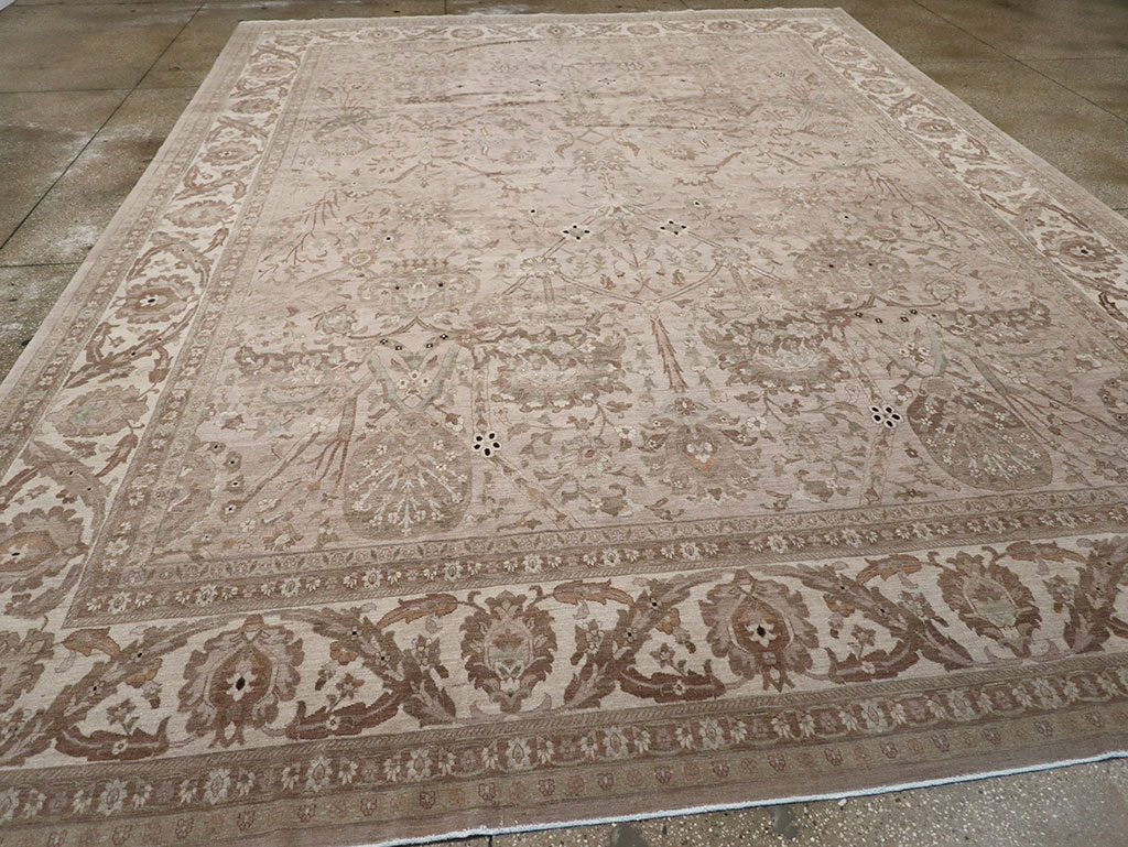 Modern Persian Tabriz Carpet, No.20297 - Galerie Shabab