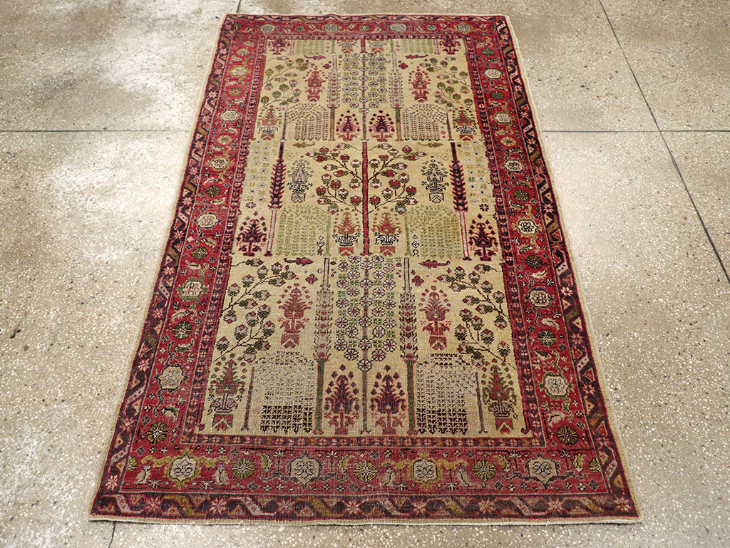 Antique Turkish Sivas Carpet, No.20327 - Galerie Shabab