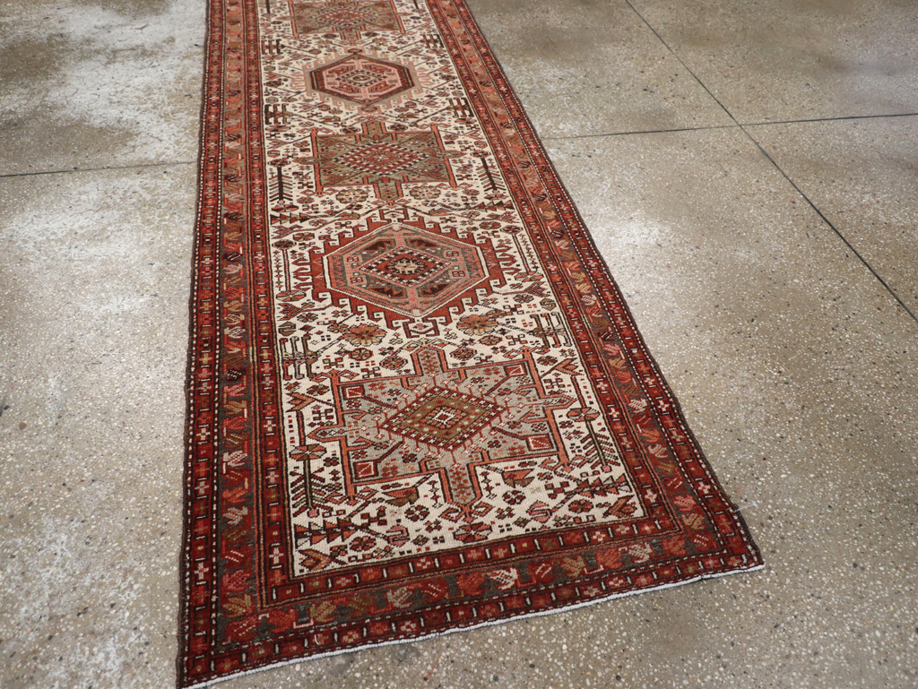 Vintage Persian Karajeh Runner, No.20451 - Galerie Shabab