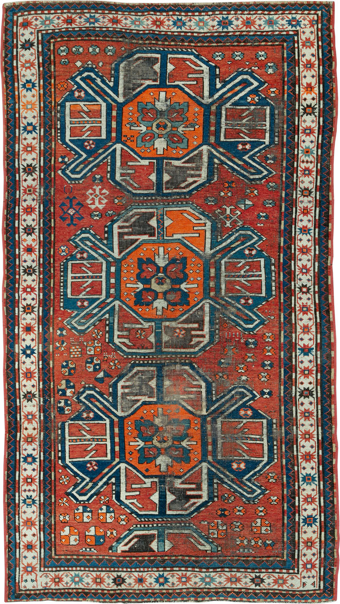 Antique Caucasian Kazak Distressed Rug, No.20529 - Galerie Shabab