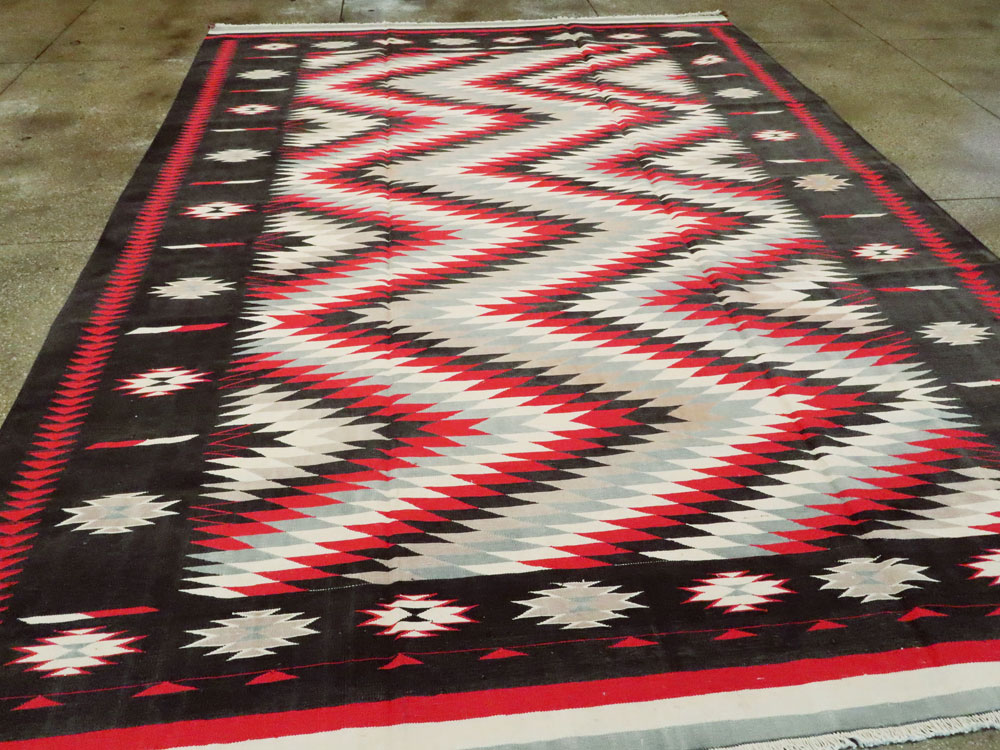 Vintage Indian Flat-weave Dhurrie Carpet, No.20550 - Galerie Shabab