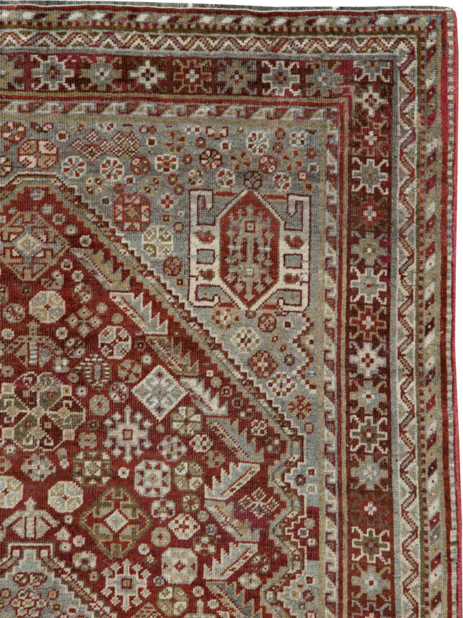 Antique Persian Qashqai Rug, No.20704 - Galerie Shabab