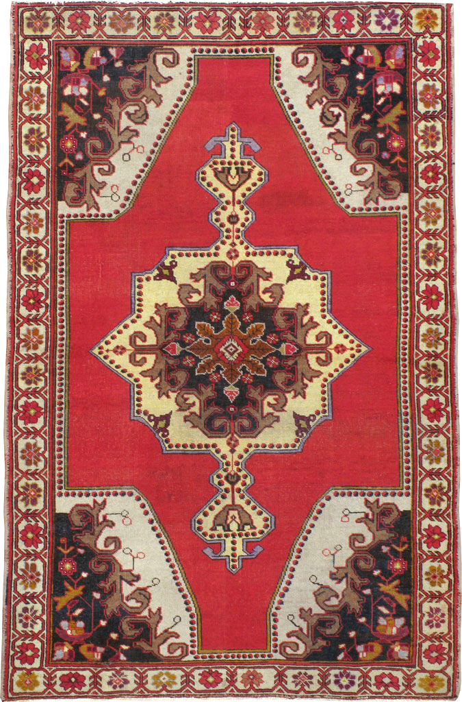 Vintage Turkish Oushak Rug, No.20732 - Galerie Shabab