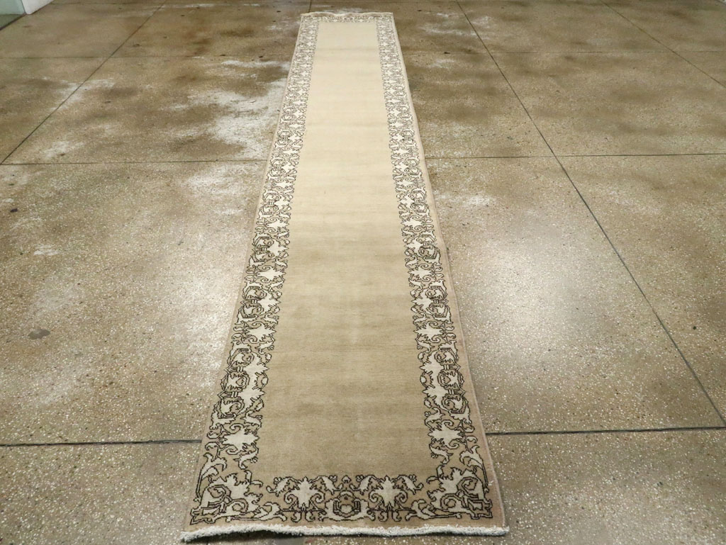 Vintage Persian Tabriz Runner, No.20789 - Galerie Shabab