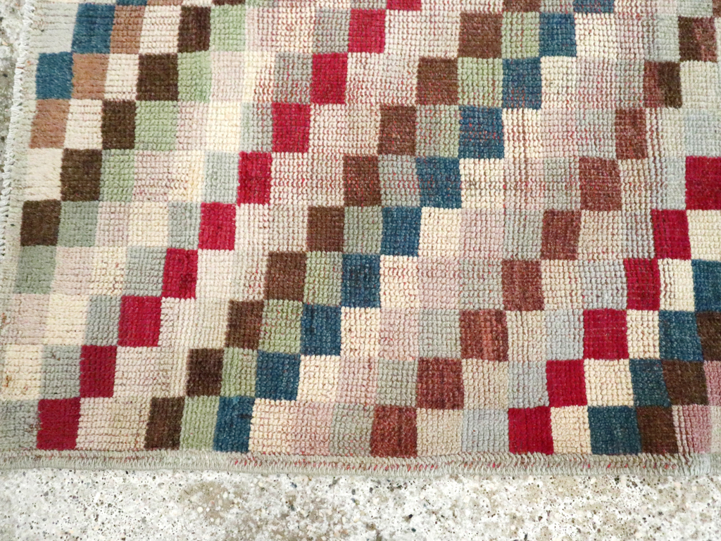 Vintage Turkish Anatolian Distressed Rug, No.20830 - Galerie Shabab