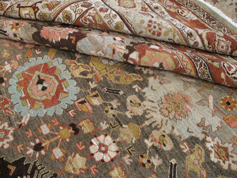 Antique Persian Bidjar Carpet, No.21437 - Galerie Shabab