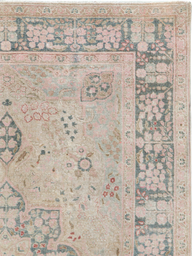 Vintage Persian Tabriz Accent Rug, No.21470 - Galerie Shabab