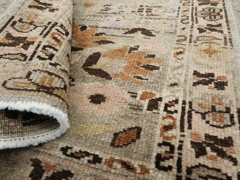 Antique Kurdish Rug, No.21515 - Galerie Shabab