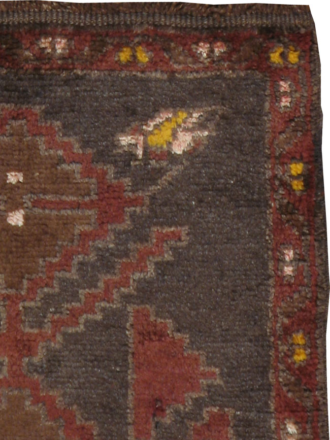 Vintage Turkish Oushak Rug, No.21544 - Galerie Shabab