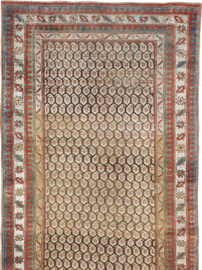 Antique Persian Northwest Runner, No.21571 - Galerie Shabab