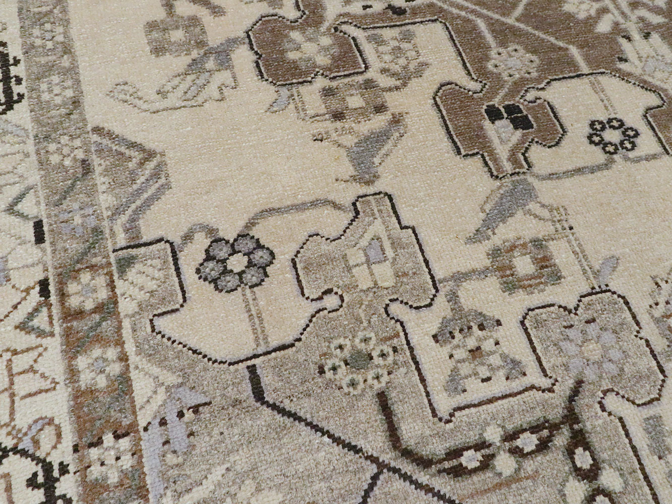 Vintage Persian Malayer Rug, No.21619 - Galerie Shabab