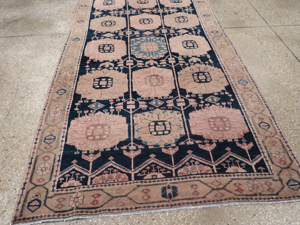 Vintage Persian Malayer Rug, No.21634 - Galerie Shabab