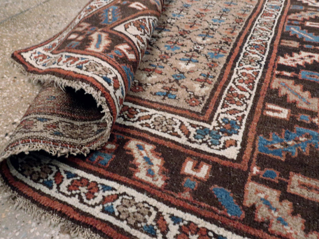 Antique Persian Kurdish Rug, No.21689 - Galerie Shabab