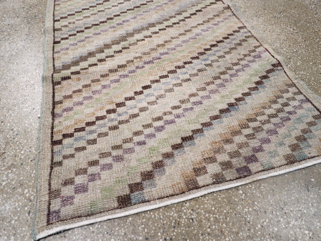 Vintage Anatolian Rug, No.21927 - Galerie Shabab