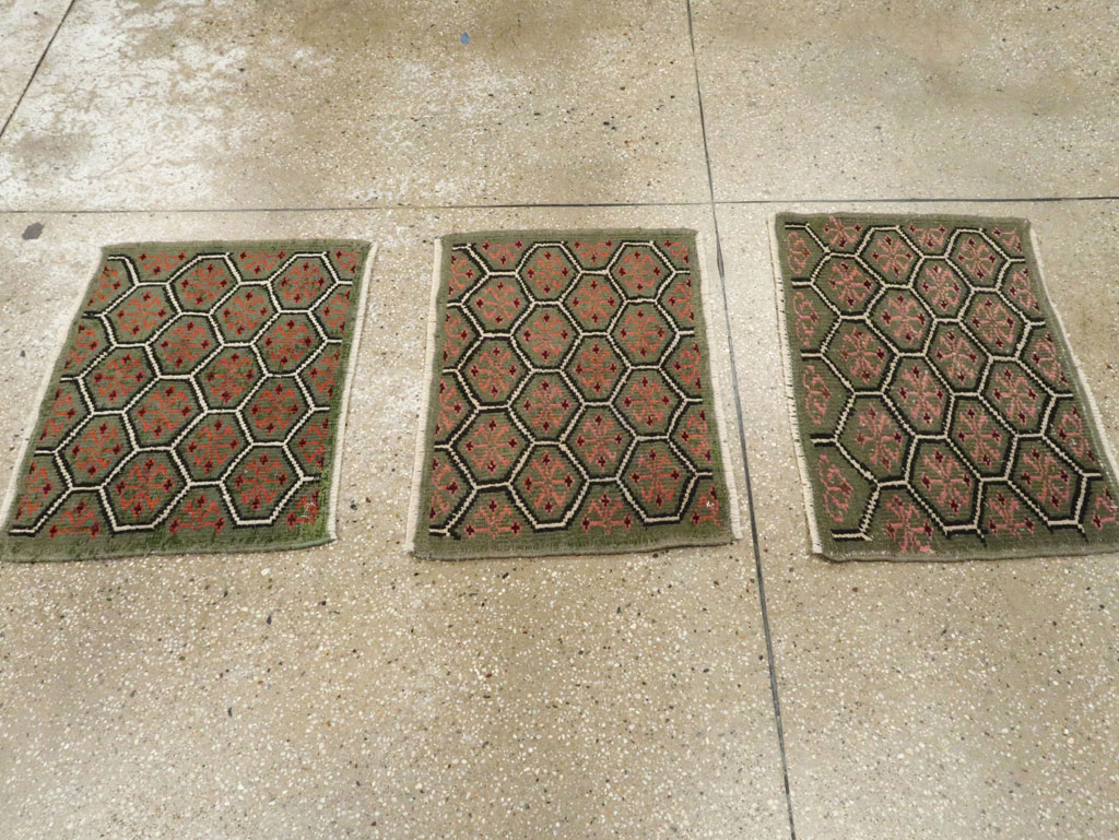 Vintage Turkish Anatolain Rug (Pair: 2 of 3), No.21946 - Galerie Shabab