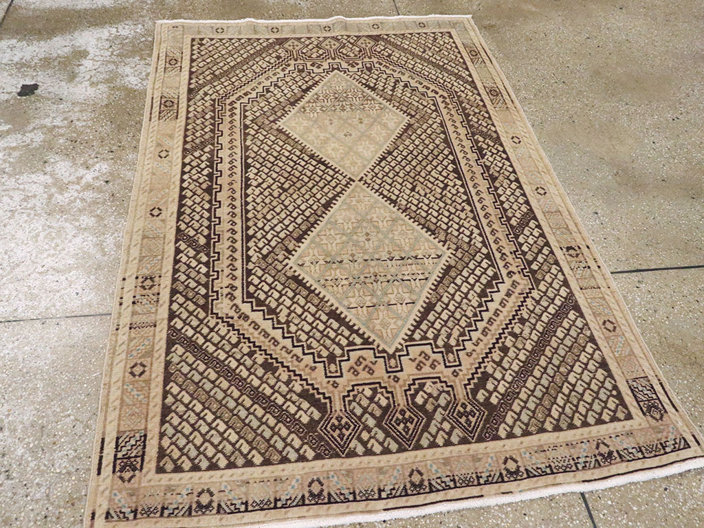 Vintage Persian Afshar Rug, No.22189 - Galerie Shabab