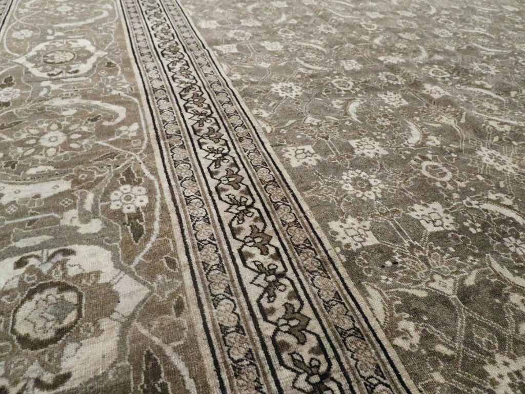 Antique Persian Tabriz Carpet, No.22274 - Galerie Shabab