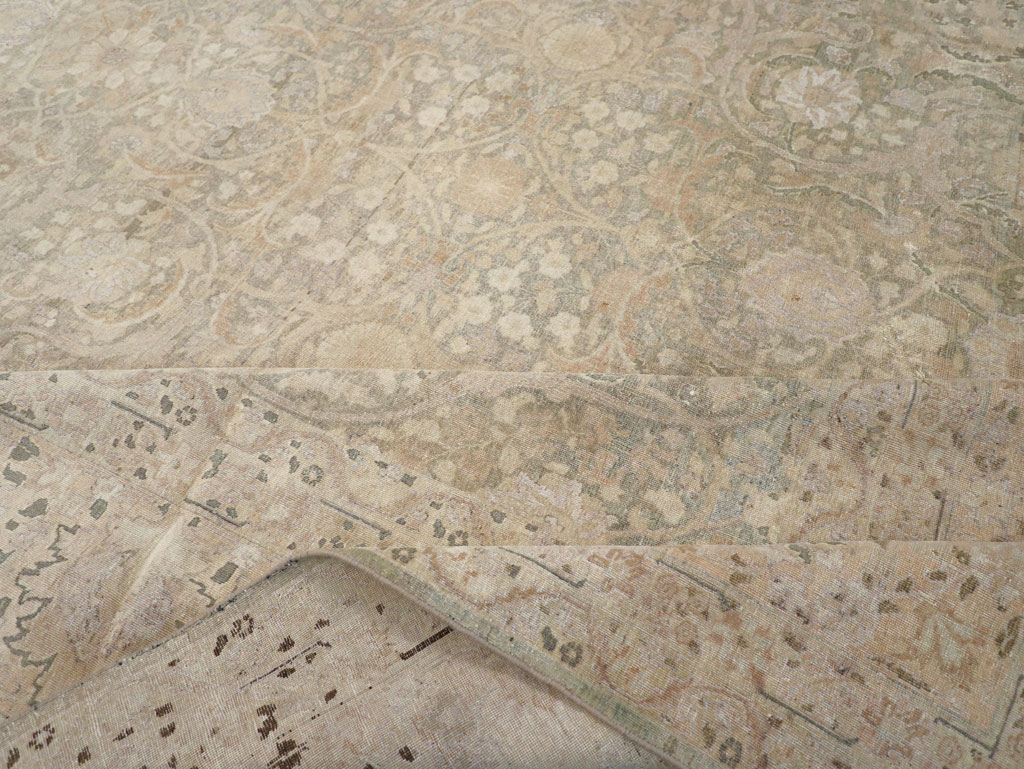 Antique Persian Tabriz Room Size Carpet, No.22303 - Galerie Shabab