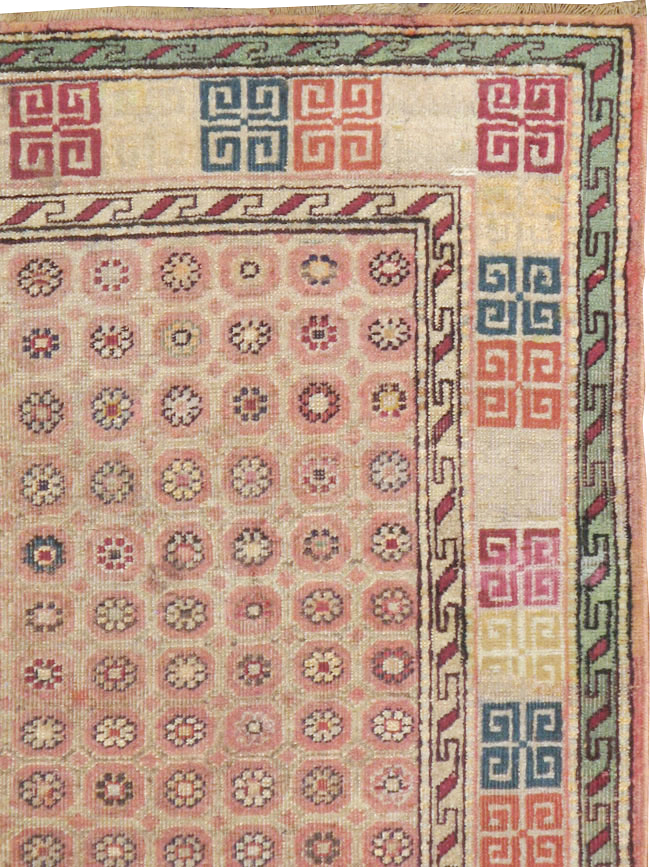 Antique Indian Agra Rug, No.22335 - Galerie Shabab