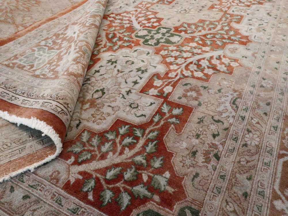 Vintage Persian Tabriz Carpet, No.22528 - Galerie Shabab