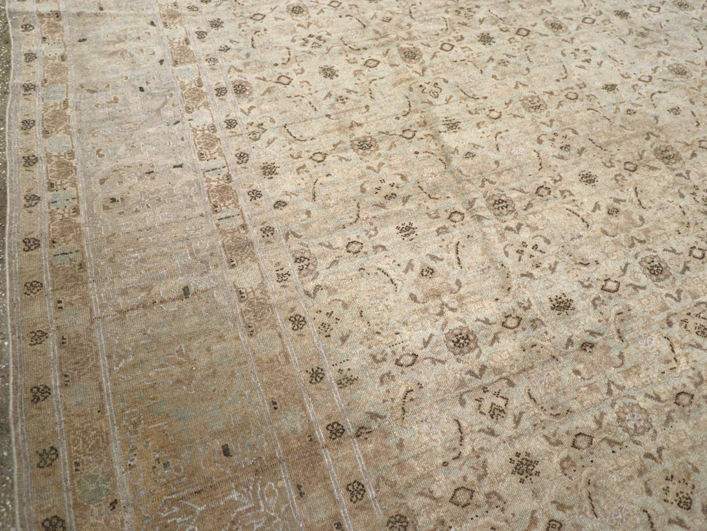 Antique Persian Senneh Tabriz Room Size Carpet, No.22533 - Galerie Shabab