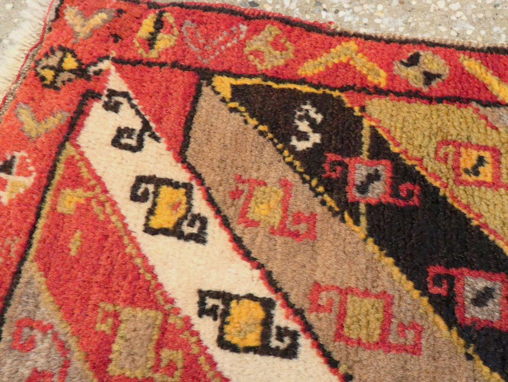 Vintage Turkish Anatolian Rug, No.22648 - Galerie Shabab