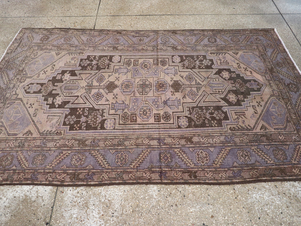 Vintage Persian Malayer Accent Rug, No.22700 - Galerie Shabab