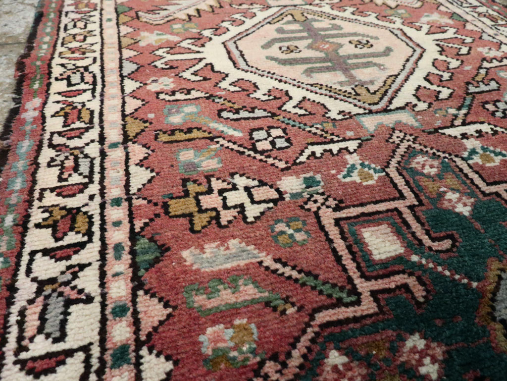 Vintage Karajeh Runner, No.22848 - Galerie Shabab