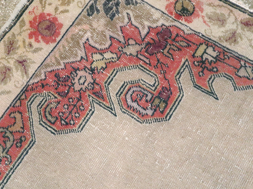 Antique Turkish Sivas Pictorial Rug, No.22858 - Galerie Shabab