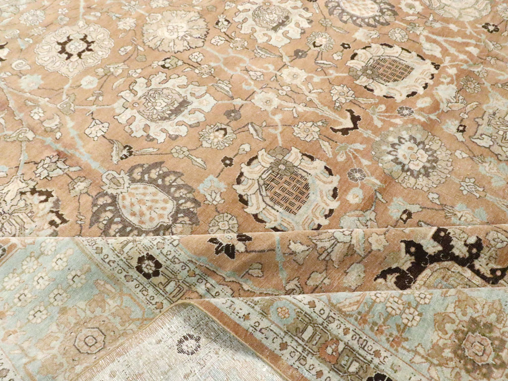 Antique Persian Tabriz Carpet, No.22919 - Galerie Shabab