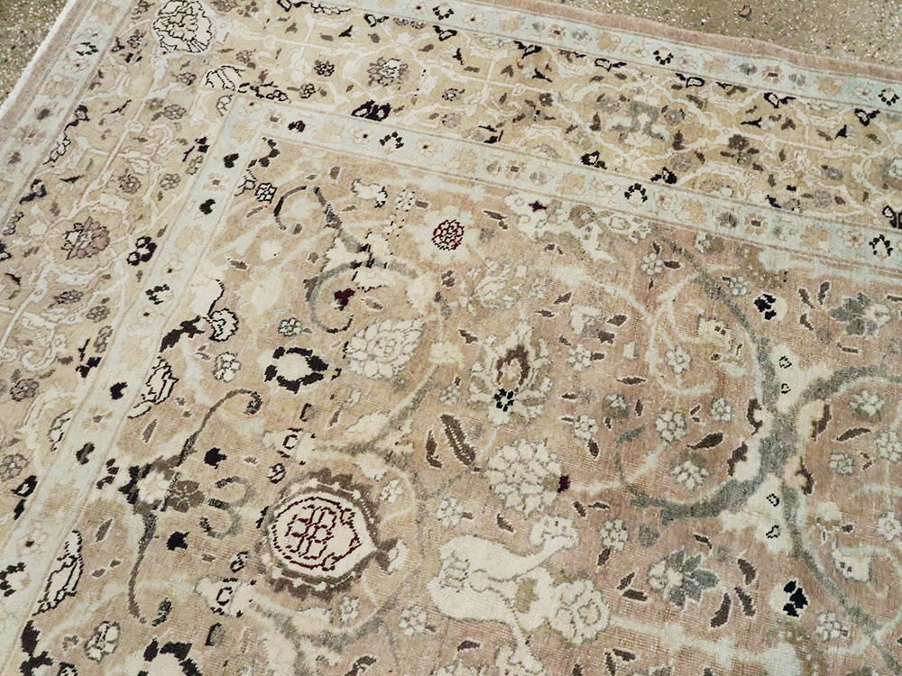 Antique Persian Tabriz Carpet, No.22960 - Galerie Shabab