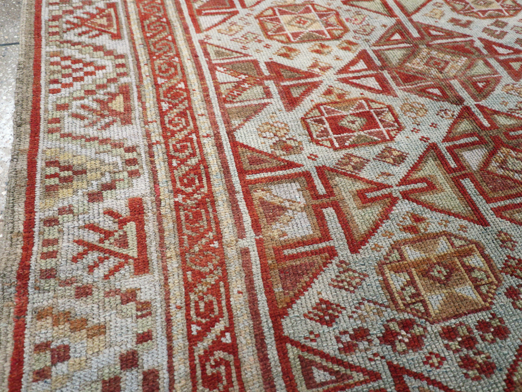 Antique Persian Kurdish Rug, No.23150 - Galerie Shabab