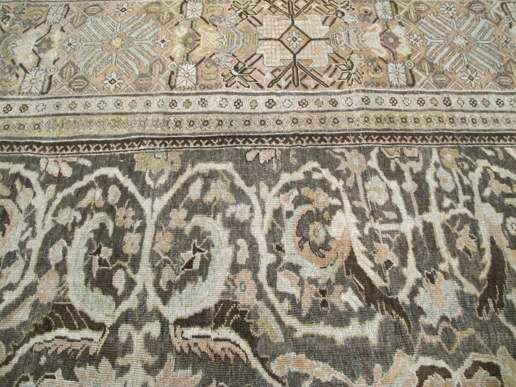 Antique Persian Sultanabad Carpet, No.23293 - Galerie Shabab