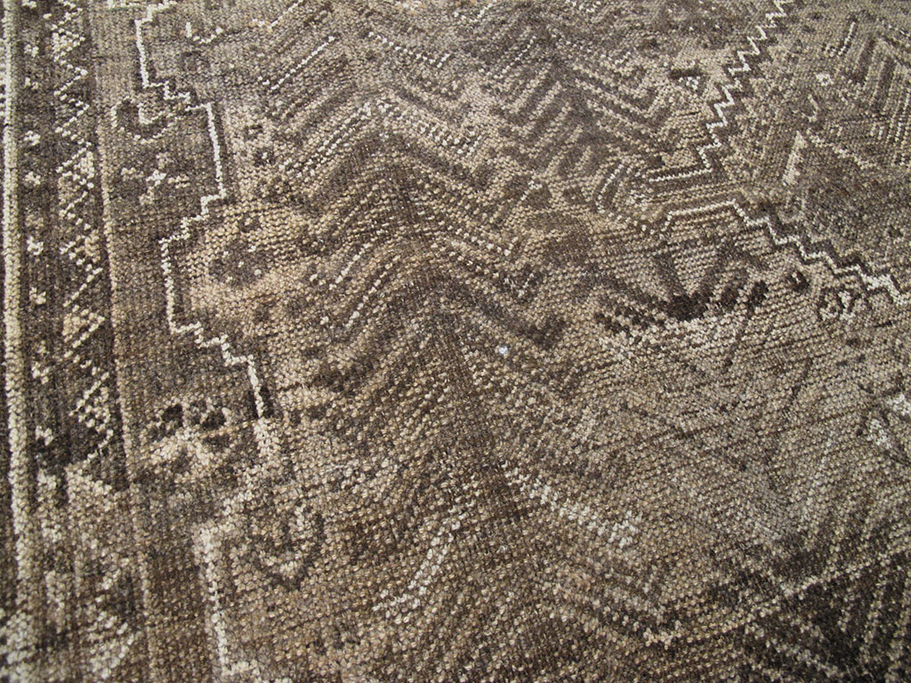 Vintage Shiraz Square Rug, No.23325 - Galerie Shabab