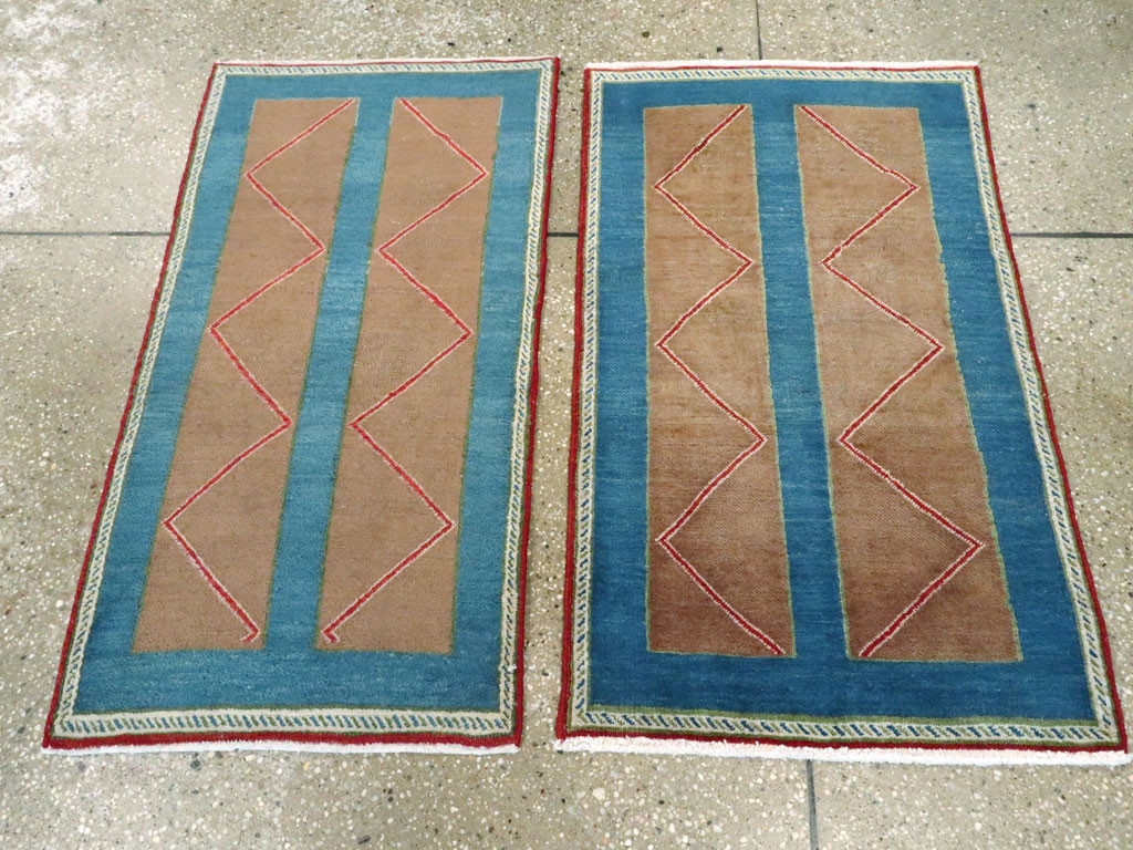 Vintage Persian Hamadan Art Deco Rug, No.23398 - Galerie Shabab
