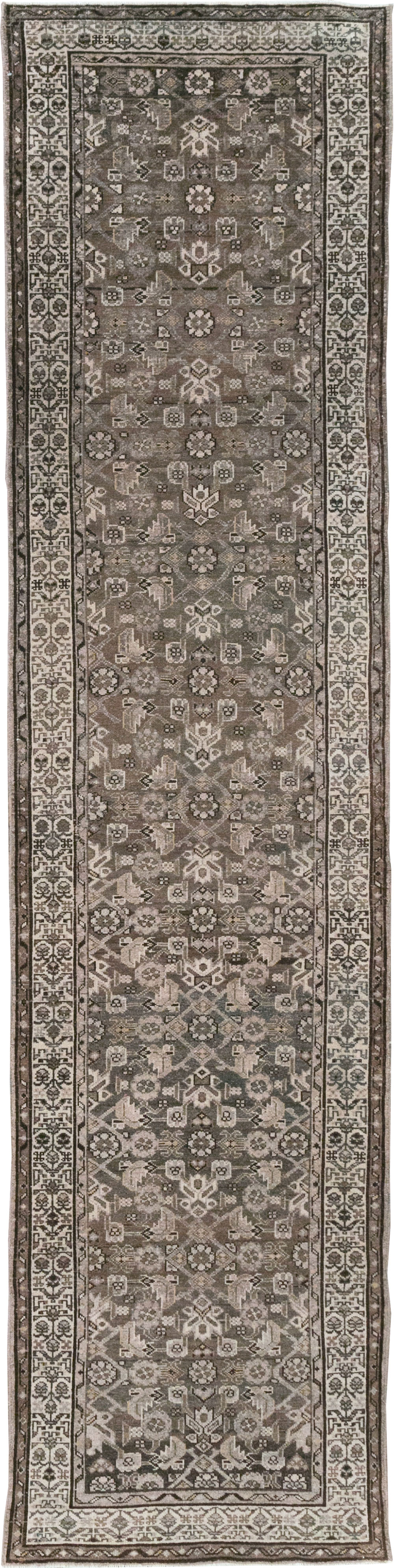 Vintage Persian Malayer Runner, No.23415 - Galerie Shabab