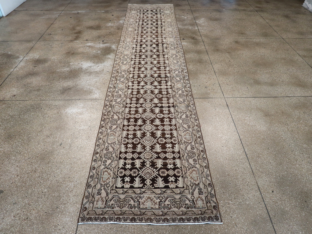 Vintage Persian Malayer Runner, No.23535 - Galerie Shabab