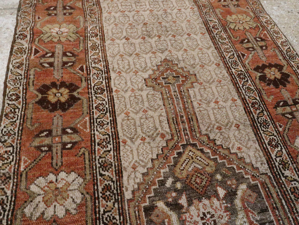 Vintage Persian Malayer Runner, No.23594 - Galerie Shabab
