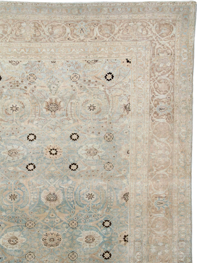 Antique Tabriz Persian Carpet, No.23907 - Galerie Shabab