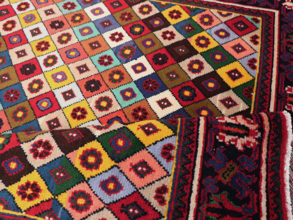 Vintage Persian Joshegan Rug, No.23916 - Galerie Shabab